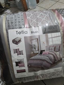7pc Comforter Set