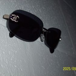 chanel sunglasses black 