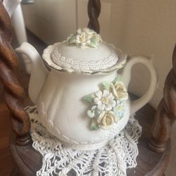 **** Beautiful Musical Teapot - Pls Read Description & See My Other Listings ****
