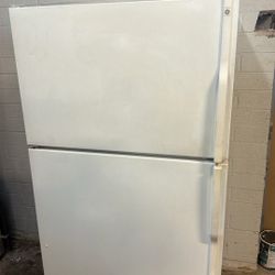 Good Refrigerator Very Clean 