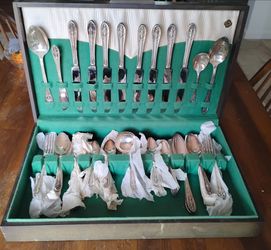 Wallace Silver 1937 "Hollywood I" Flatware set w case