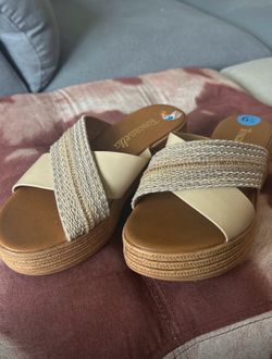 Toscanella beige wedge woven sandals beaded detailing