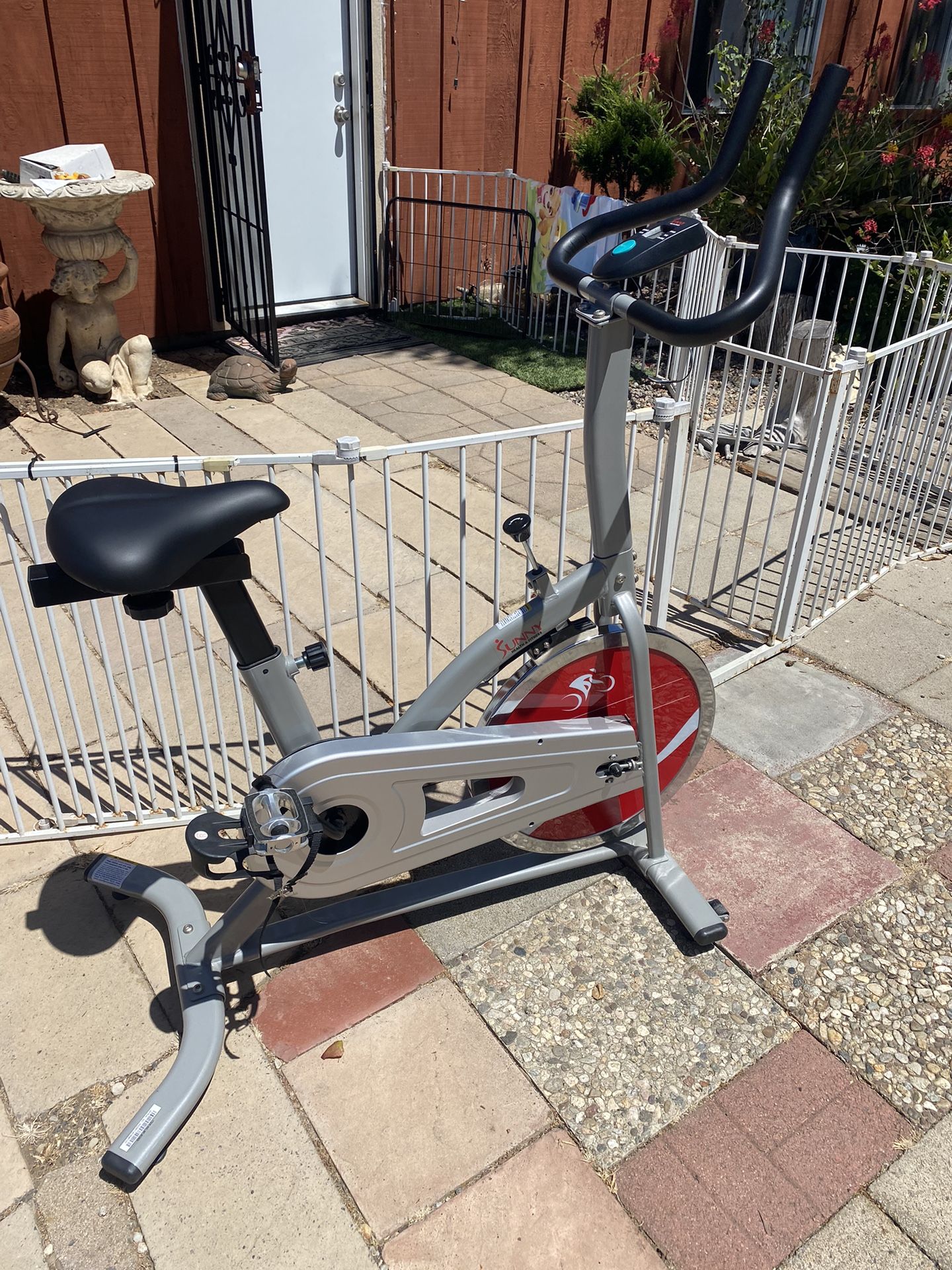 sunny health and fitness bike