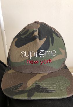 Supreme camo hat