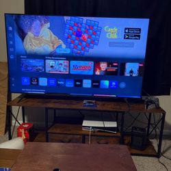 Samsung 4K UHD Tv And TV STAND 