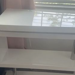 Desk/Table