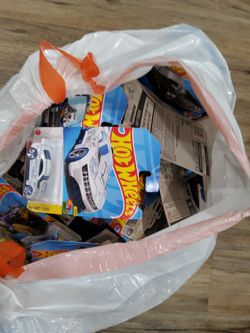 Hot Wheels Die-Cast Cars Mixed Lot
