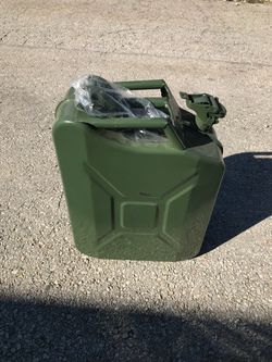 Military Style Green Metal Jerry Can