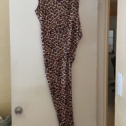 NEW XL Fierce Leopard Print Leggings – High Waisted & Stretchy - Firm Price - $17 