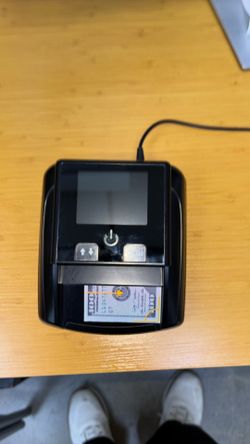 Counterfeit Bill Money Detector