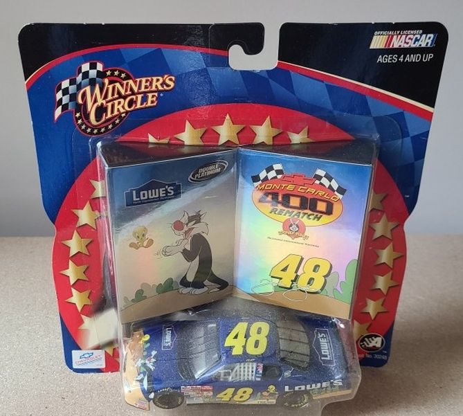 2002 NASCAR Winner's Circle Jimmie Johnson 1:43 Die-Cast Collectible - Sylvester & Tweety Bird