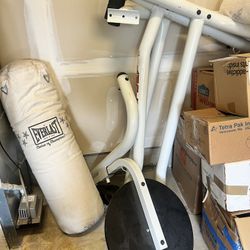 Canvas Everlasting heavy bag with Century stand and fast bag