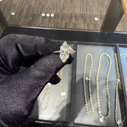 VS Lab grown Diamond Ring Marquis 4 Carat