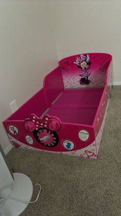 50$ Mini Mouse Toddler Bed