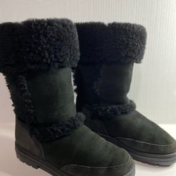 UGG Australia Boots Size 7