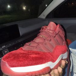 Air Jordan 11 Retro GG Heiress ’Velvet’