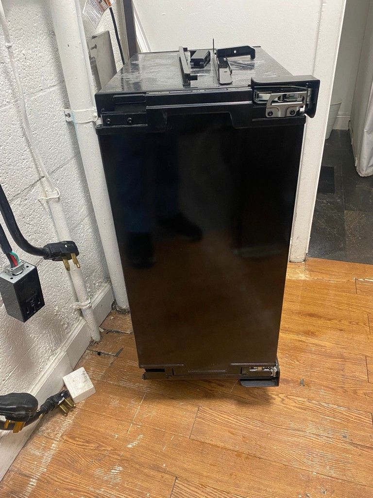 Kitchenaid Ice Maker 15"Inch Panel Ready