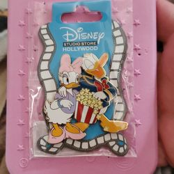 DSSH Donald & Daisy popcorn pin