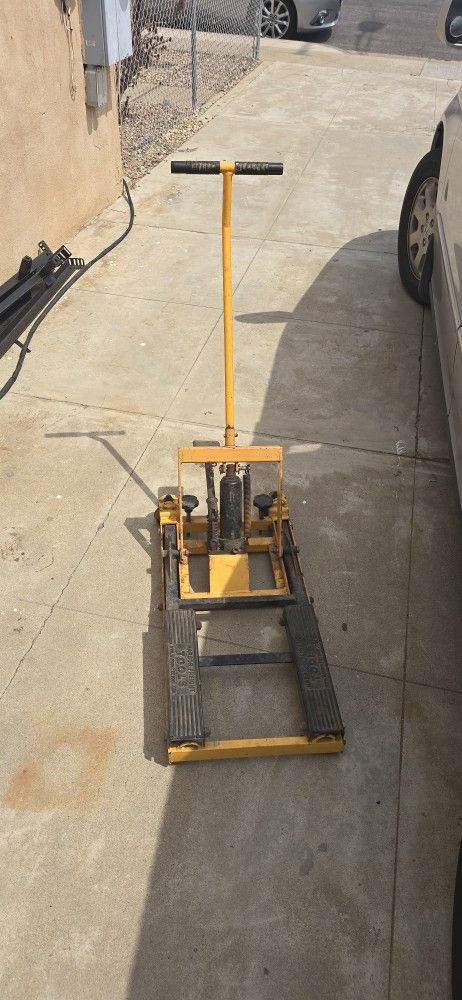 Harbor freight motorcycle lift