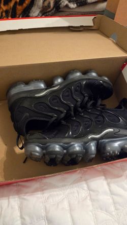 Shoes size 6