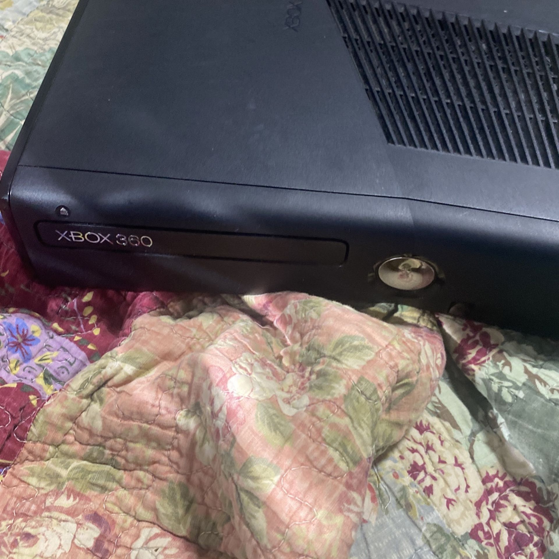 Xbox 360 Kinect With Controller And Games