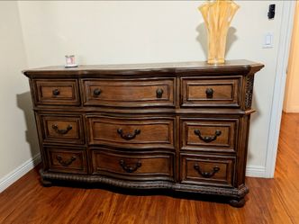 King size bed, mattress and dresser