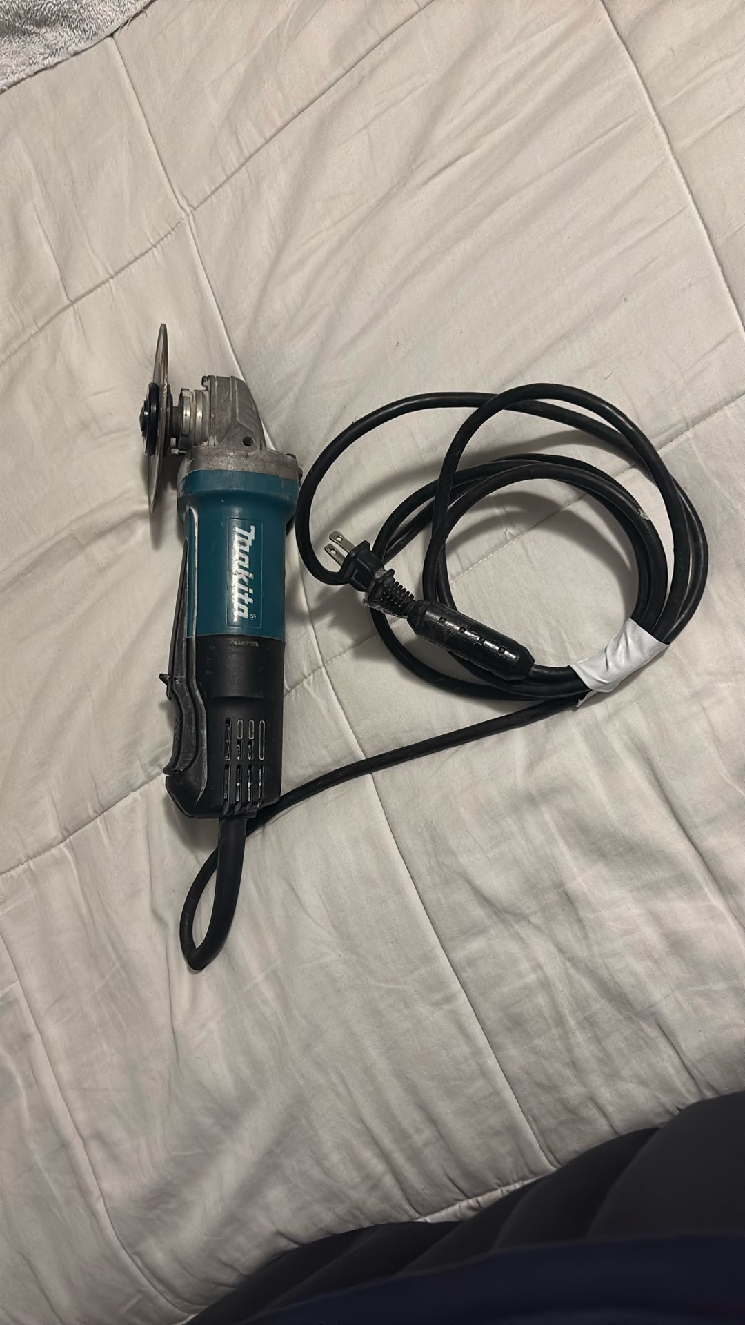 Makita Grinder