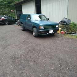 1988 CHEVY S102.8 V.6 New Everything .Forest Green  With Matching Glastite Booted Canopy. 50 Series  With Oldschool Deep  Cut Wheels. New Distributer 