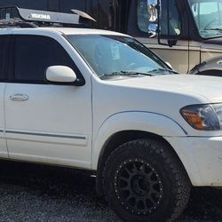 2005 Toyota Sequoia