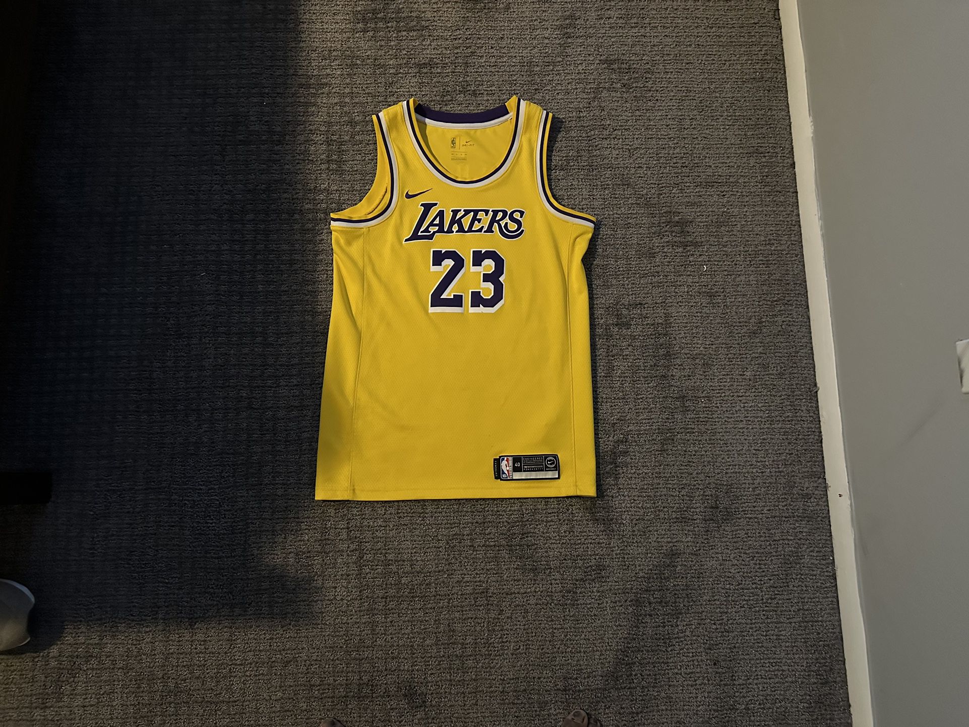 LA Lakers Lebron James Jersey 