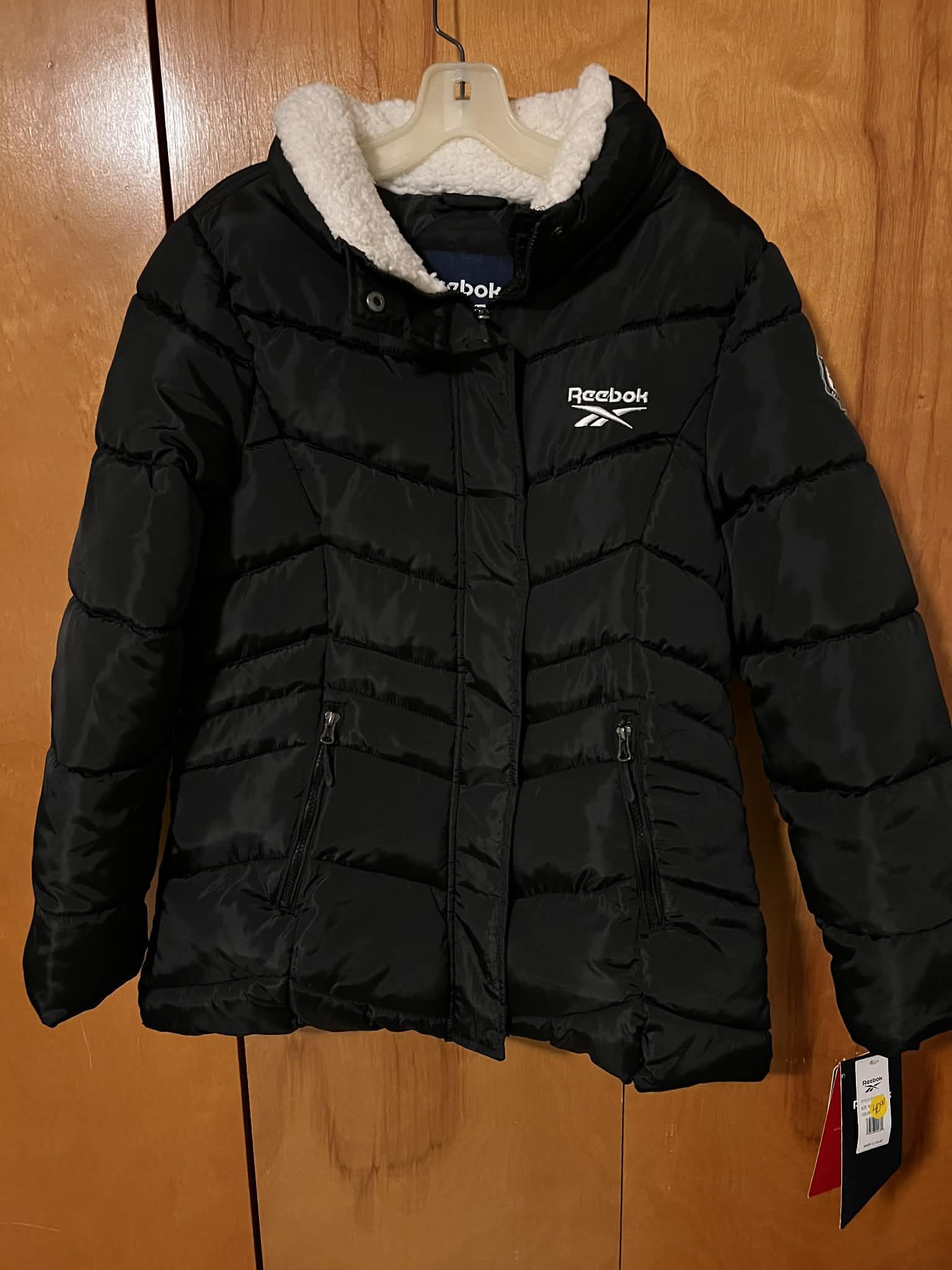 New Women’s Reebok Winter Coat.    Size Med