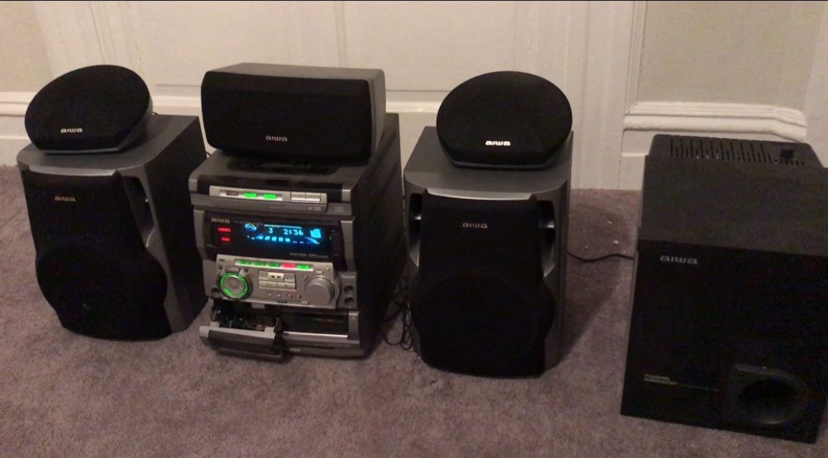 Vintage Aiwa Stereo w/ Subwoofer