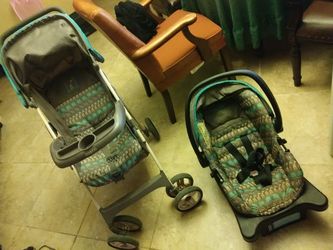 Carseat and stroller set