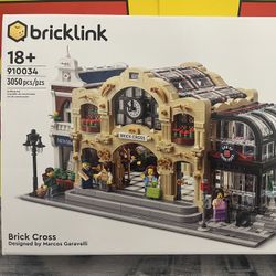 Bricklink Series 2 Brick Cross Train Station 910034