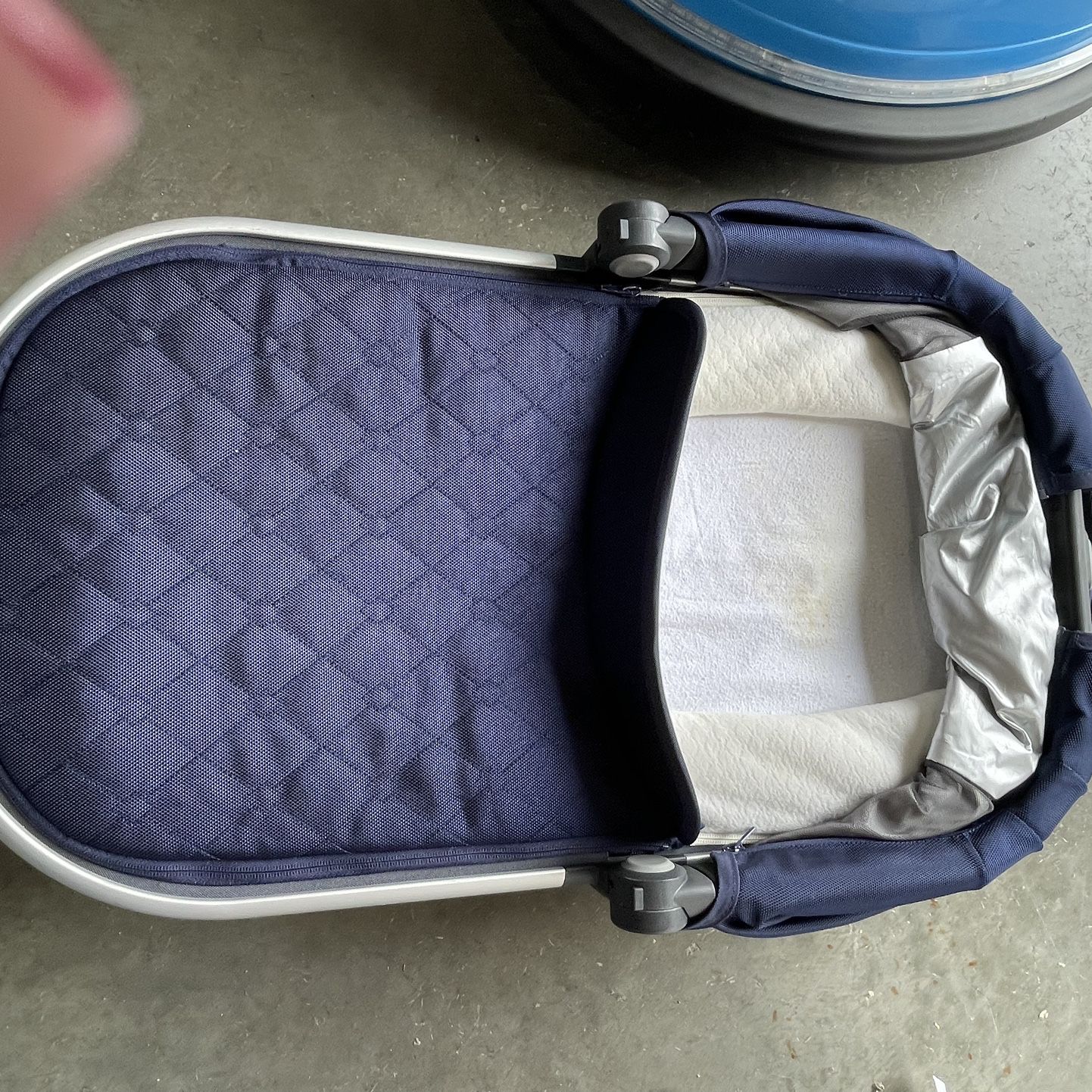 Uppababy Vista Twin Stroller And Bassinet