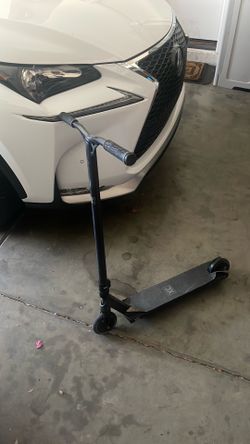 Lucky Brand scooter