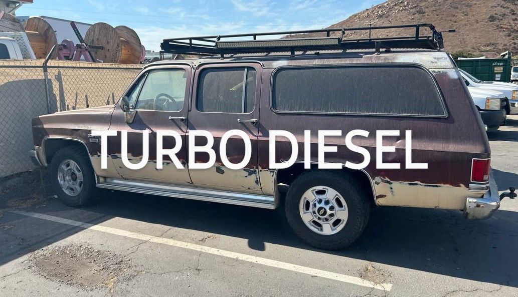 1983 Suburban C20 (Turbo DIESEL)