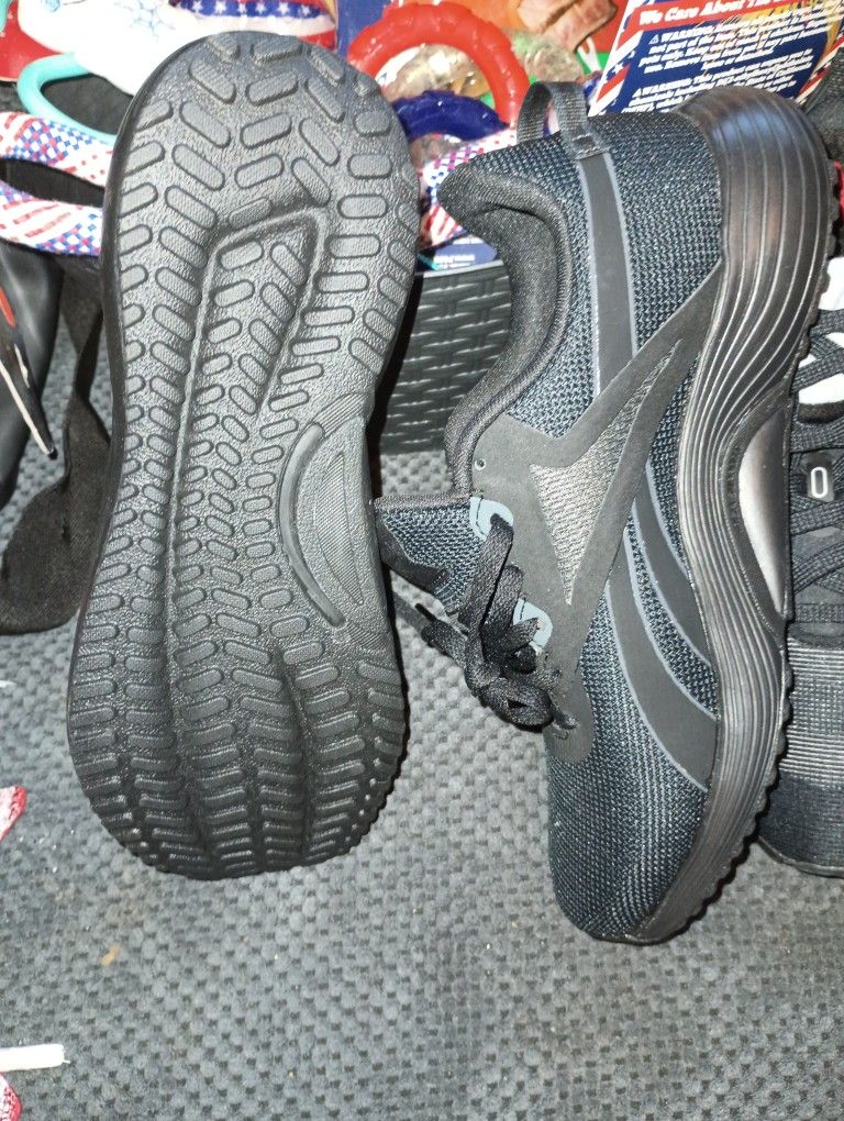 Reebok Size 10 Women's Shoes