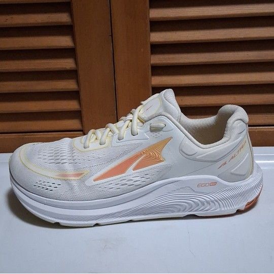 Altra Paradigm 6 Women's Running Shoe * Yellow/ White * Size: 10