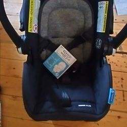 Graco Car Seat Base And Click N Connect Stroller 