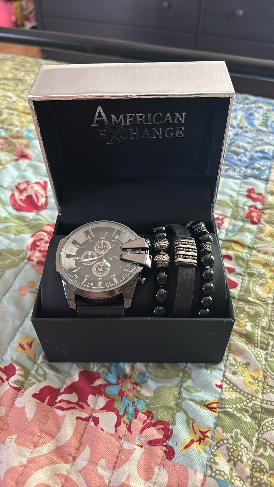 Watch & Bracelets Gift set