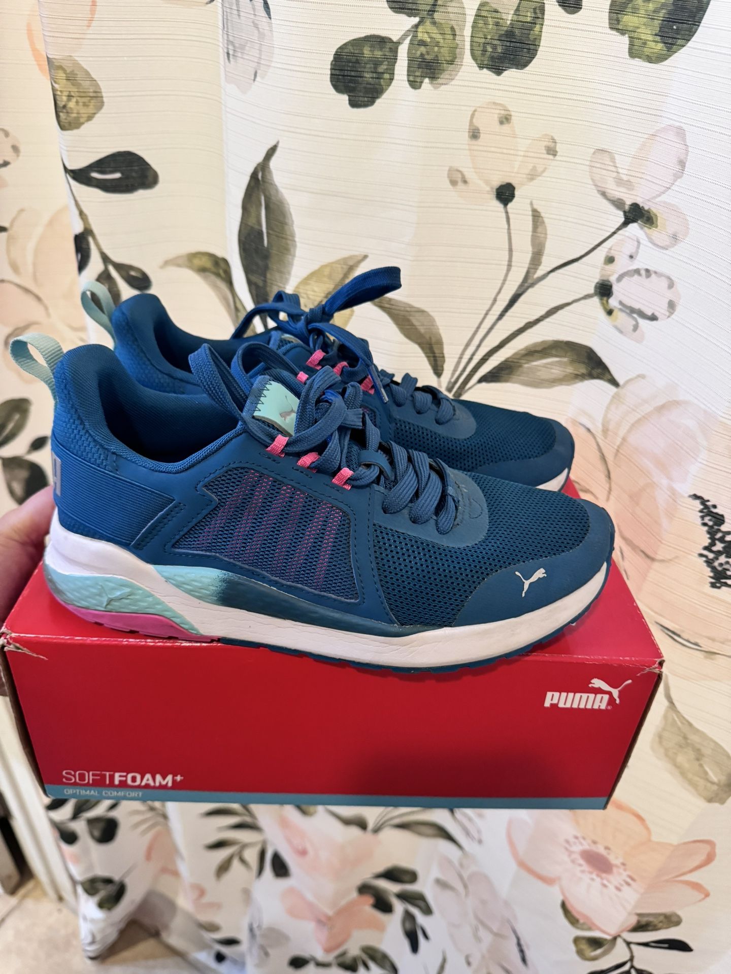 Womens Pumas