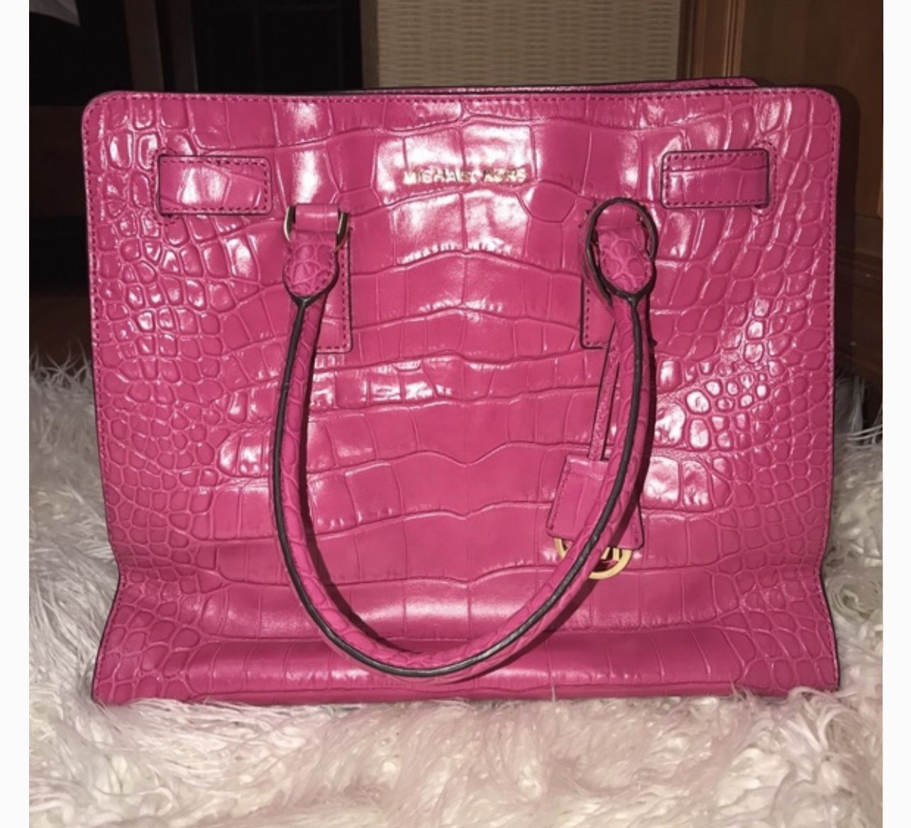 Michael Kors Dillon Large Croc Embossed Fuchsia