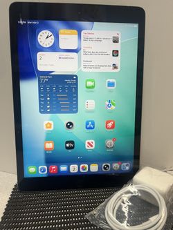 Apple iPad 8th Gen 32GB WiFi+Cellular UNLOCKED 10.2” iPad—Space Gray iOS 26