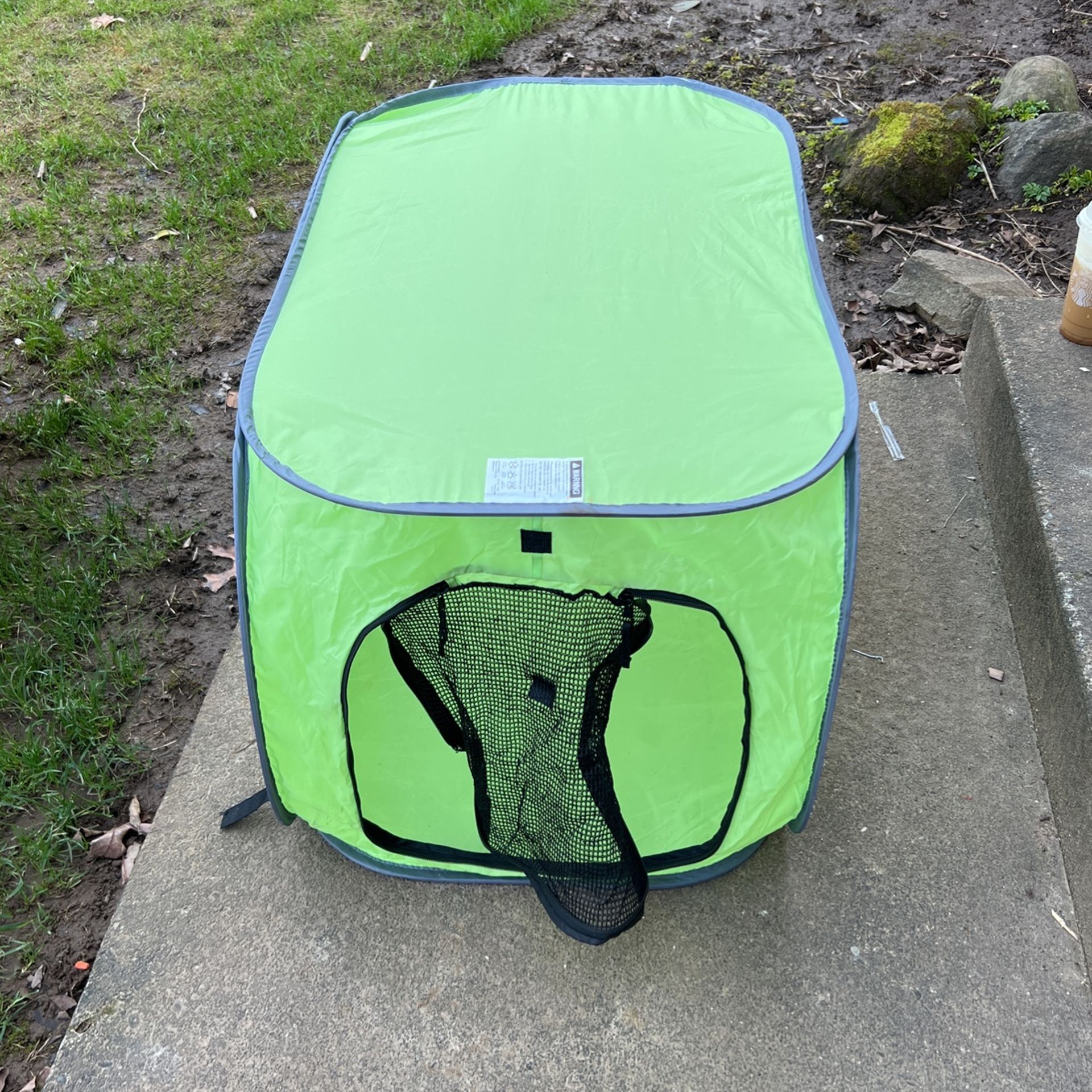 Pop Up Pet Kennel