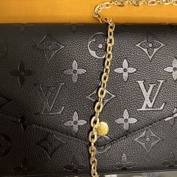 Purse New W/box $200