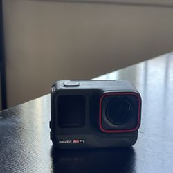 INSTA360 ACE PRO