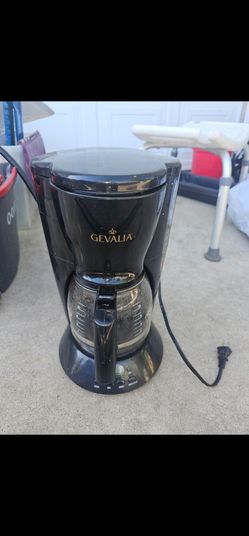 12 cup coffee maker works Good