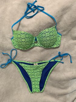 Hollister bikini small