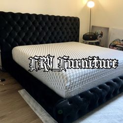 New King Bed Frame With Mattress 
